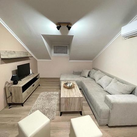 Vivko Apartments Велико-Градиште Экстерьер фото